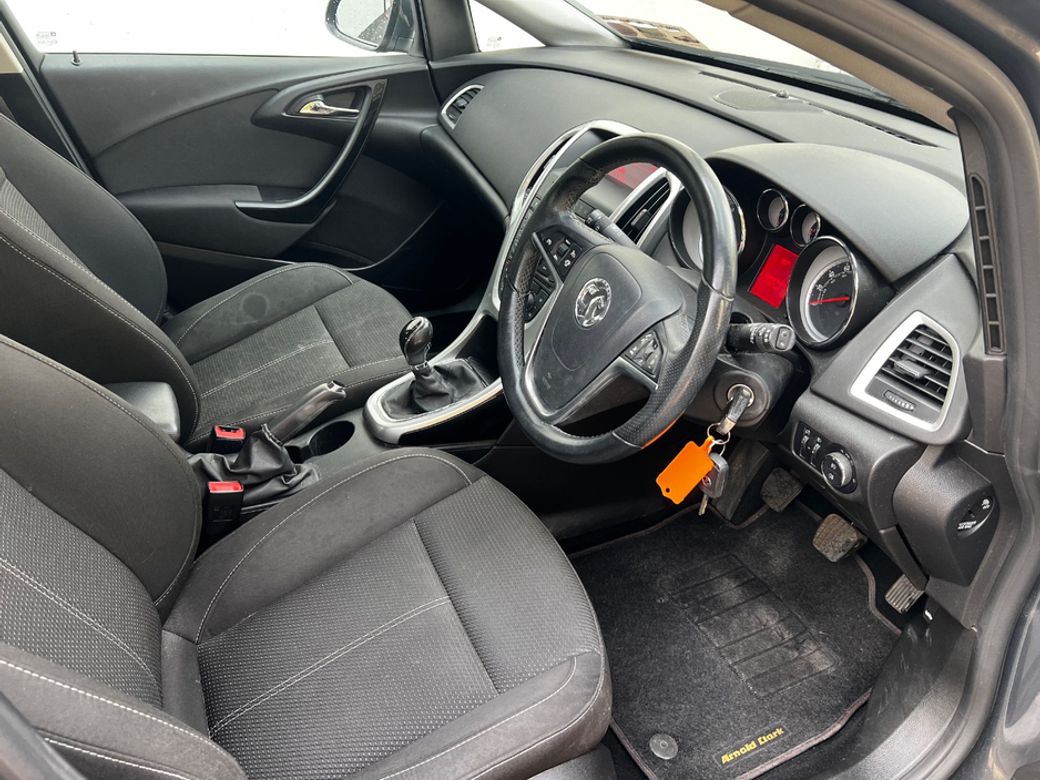 2015 Vauxhall Astra