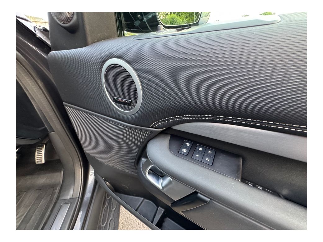 2024 Land Rover Discovery