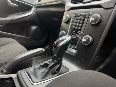 2016 Volvo V40