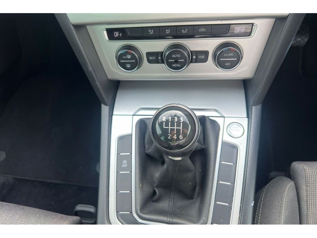 2017 Volkswagen Passat