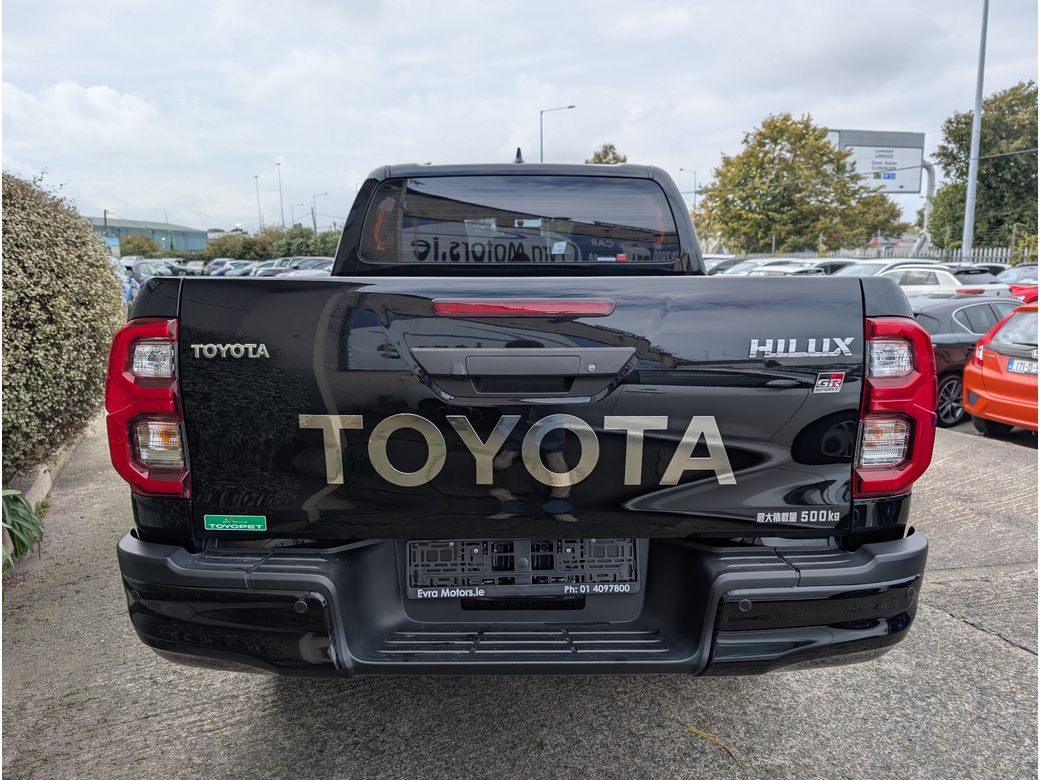 2024 Toyota Hilux