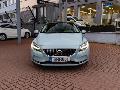 2016 Volvo V40