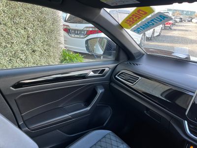 2023 Volkswagen T-Roc