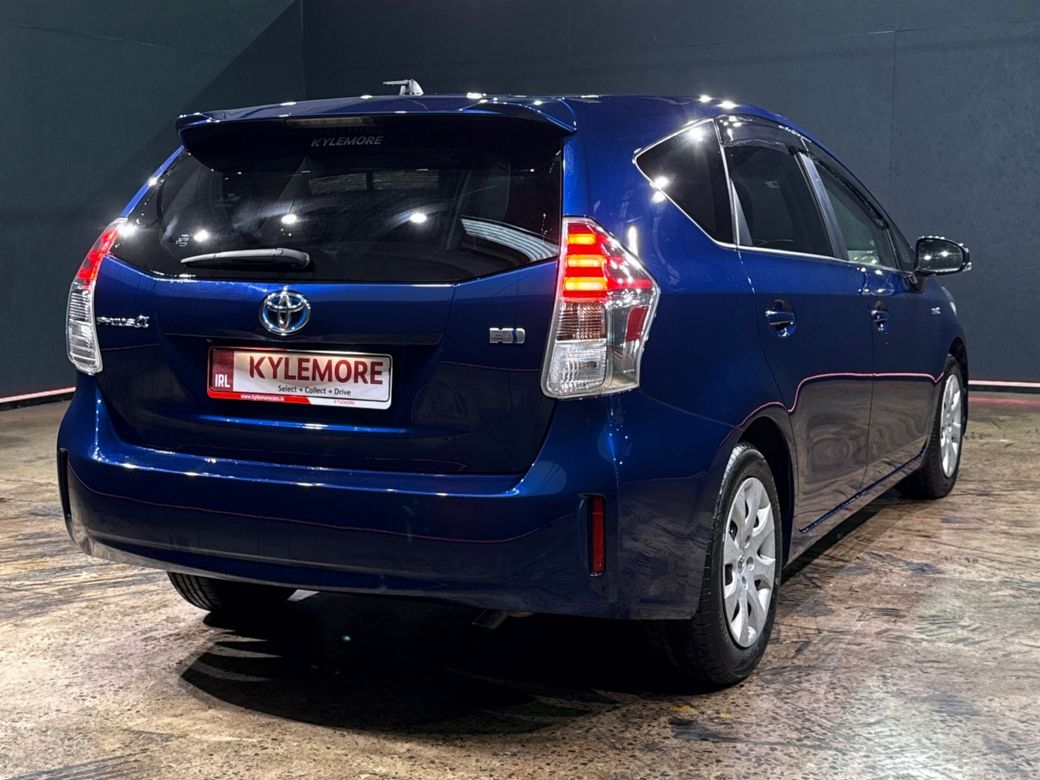 2018 Toyota Prius Alpha