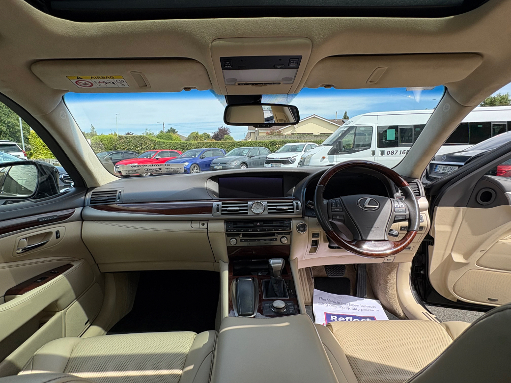 2015 Lexus LS