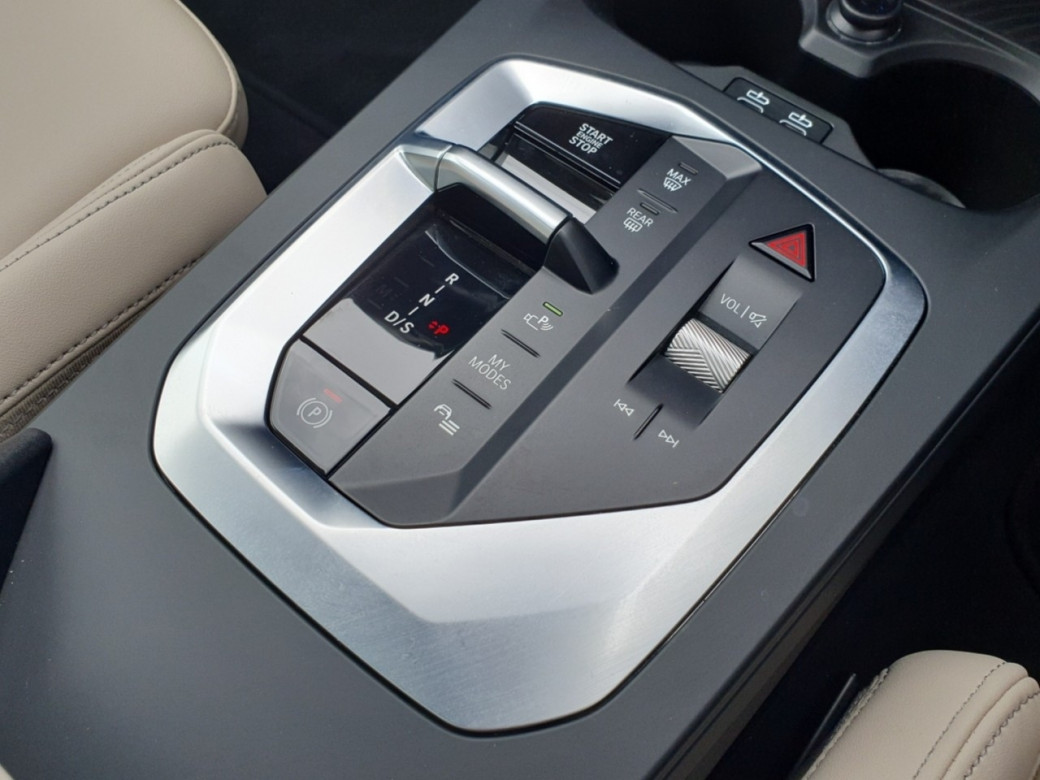 2025 BMW 220