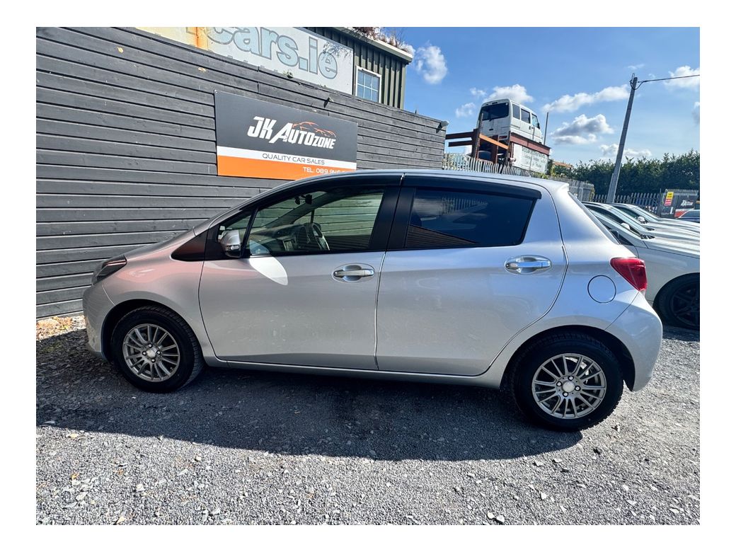 2016 Toyota Vitz