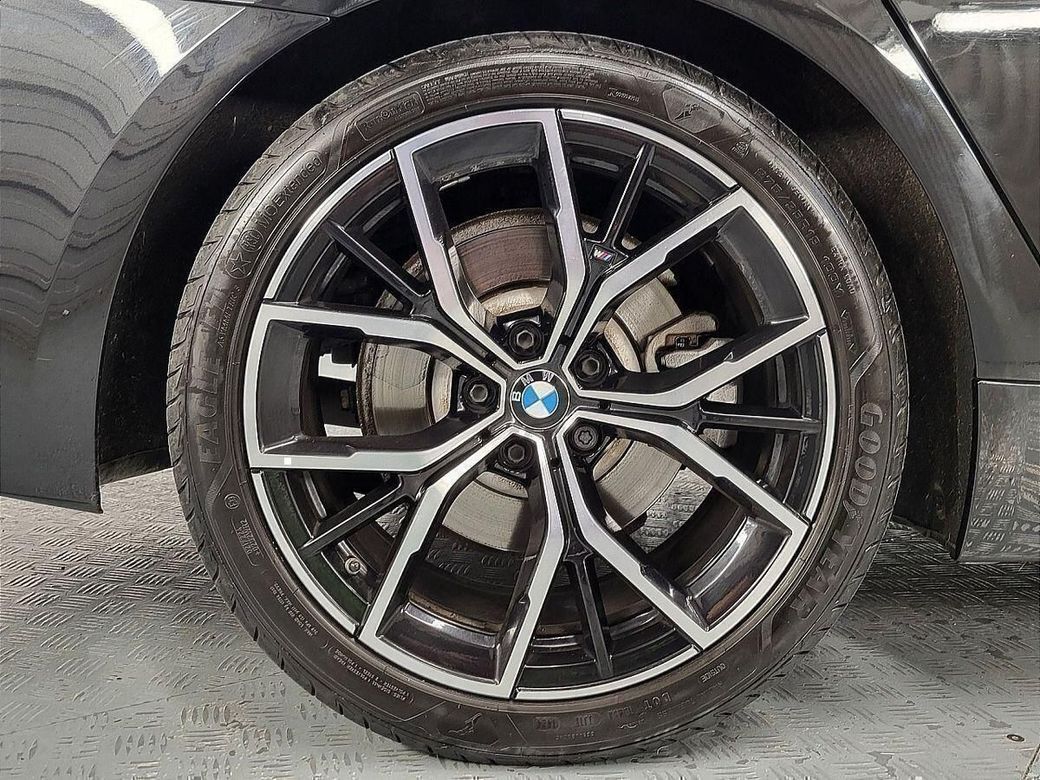 2022 BMW 5 Series