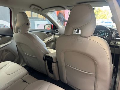 2014 Volvo V40