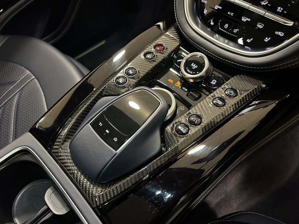 2023 Aston Martin DBX