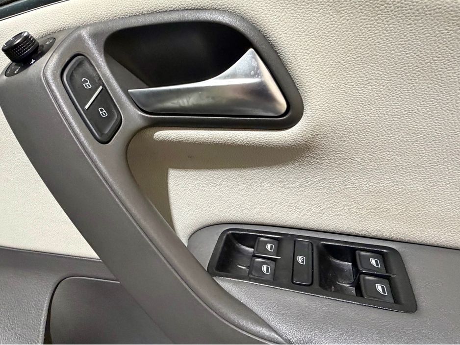 2017 Volkswagen Polo