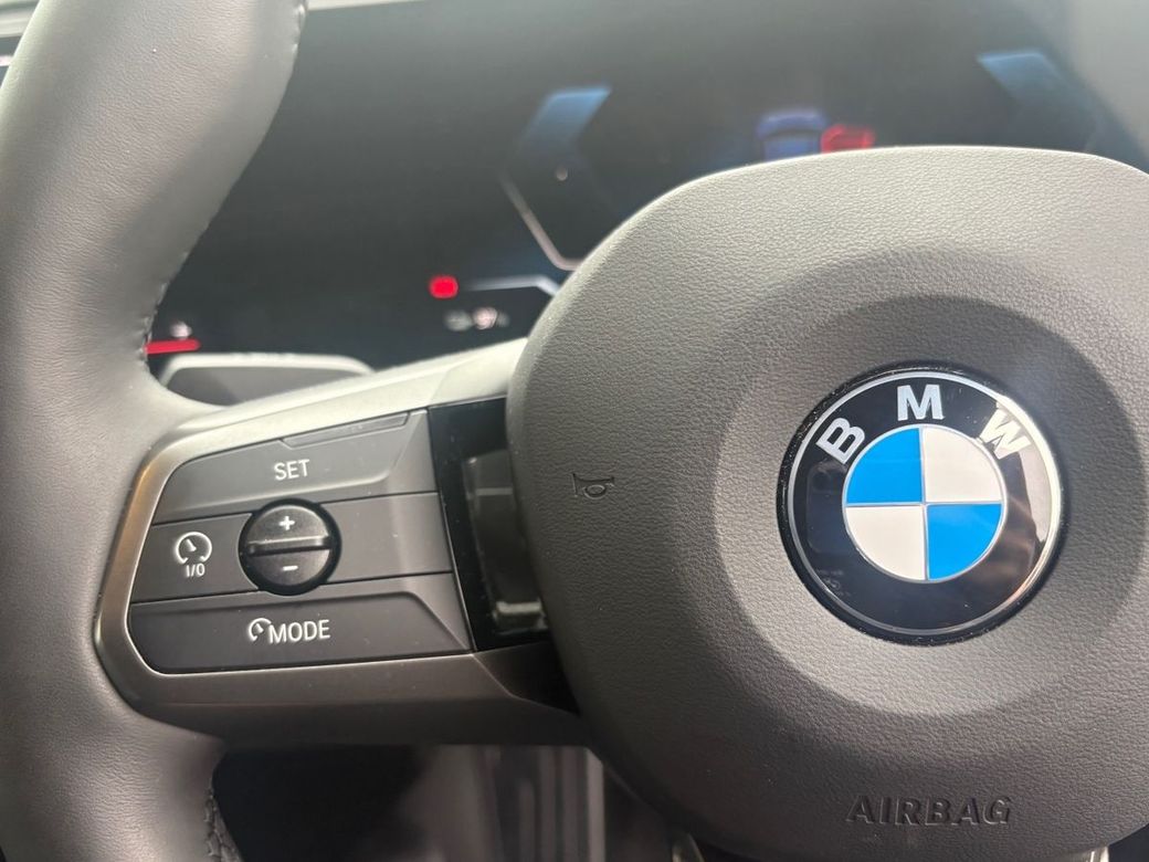 2025 BMW iX