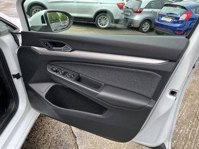 2024 Volkswagen Golf