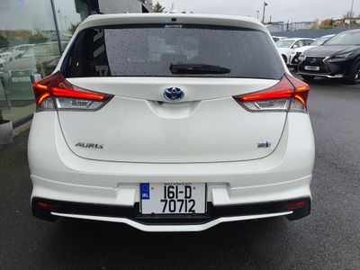 2016 Toyota Auris