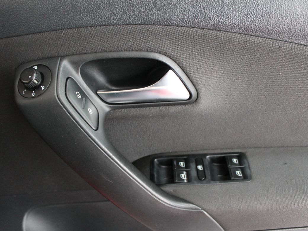 2013 Volkswagen Polo
