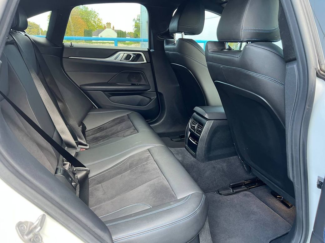2022 BMW i4