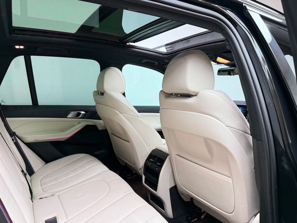 2022 BMW X5