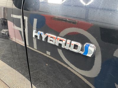2017 Toyota Prius Alpha
