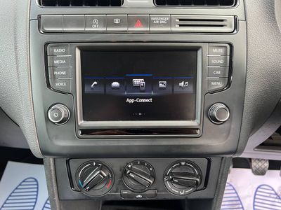2017 Volkswagen Polo