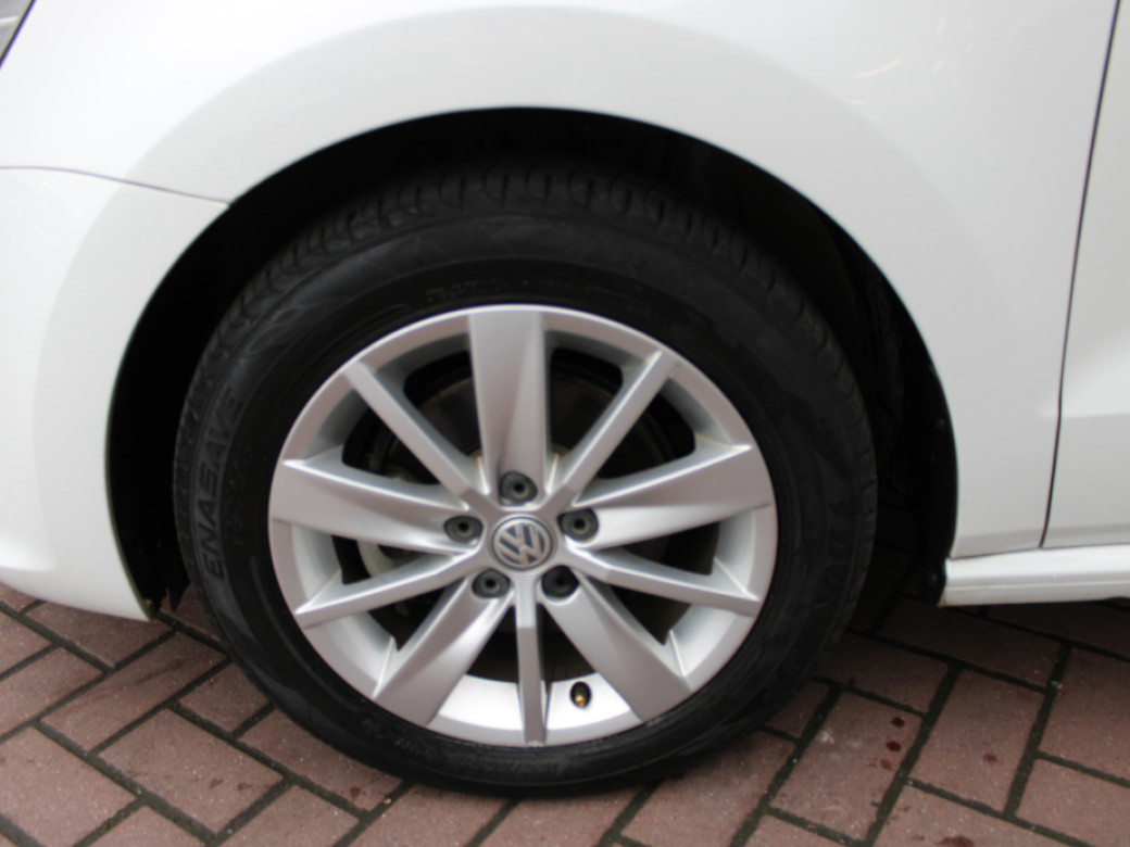 2016 Volkswagen Polo