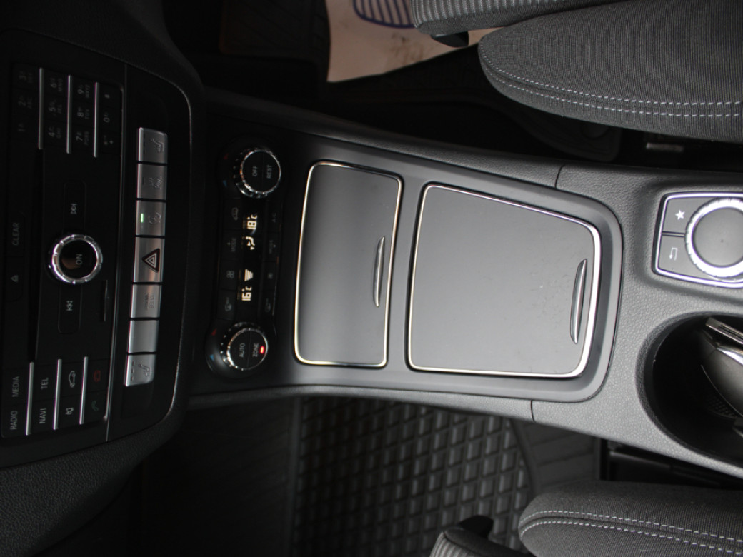 2016 Mercedes-Benz B 180