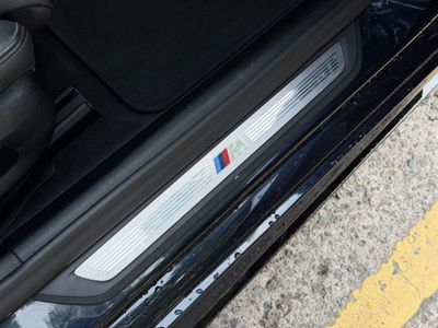 2023 BMW 530