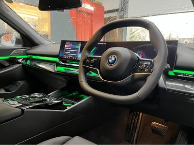 2024 BMW i5