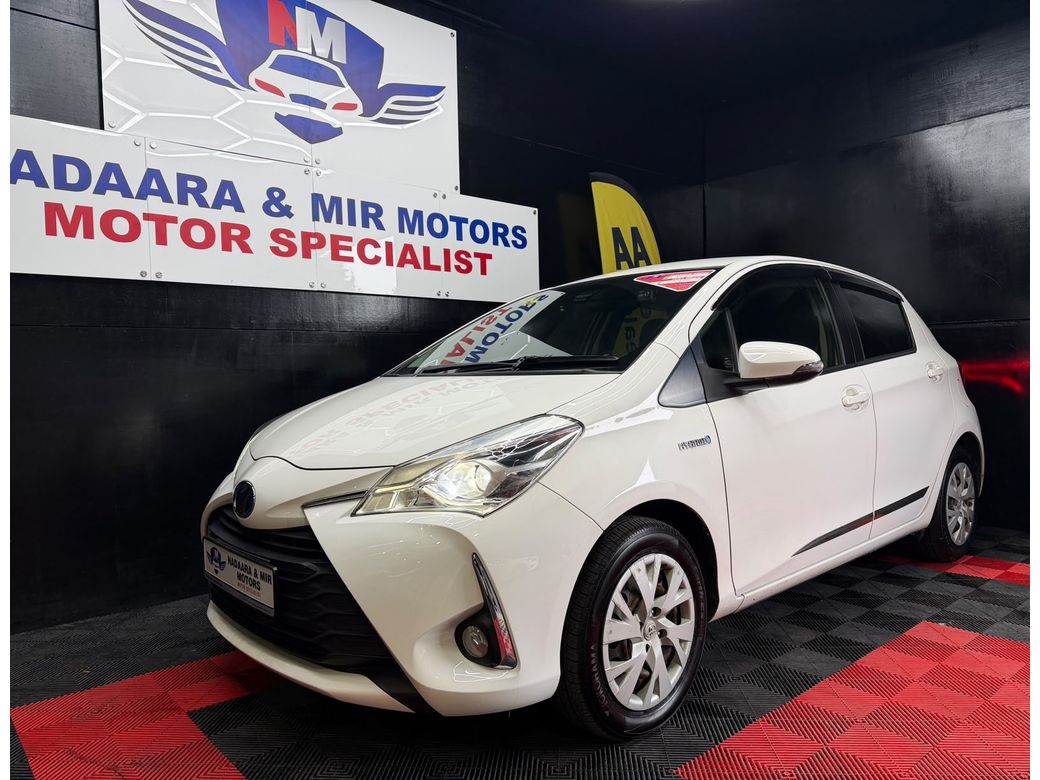 2017 Toyota Vitz