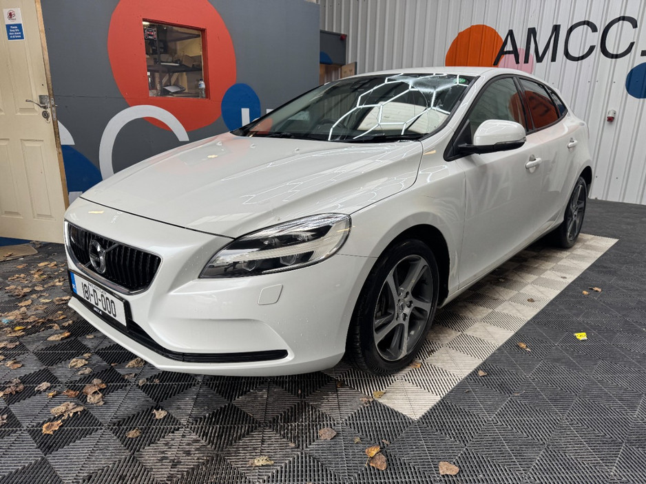 2018 Volvo V40