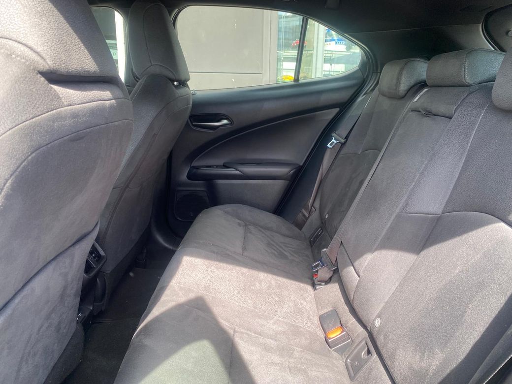 2022 Lexus UX 300e