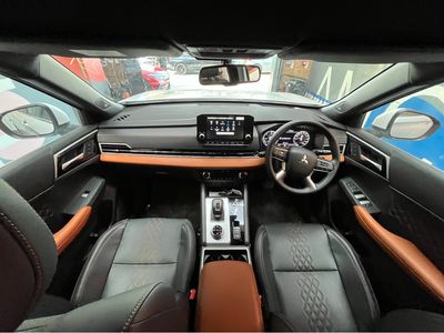 2024 Mitsubishi Outlander