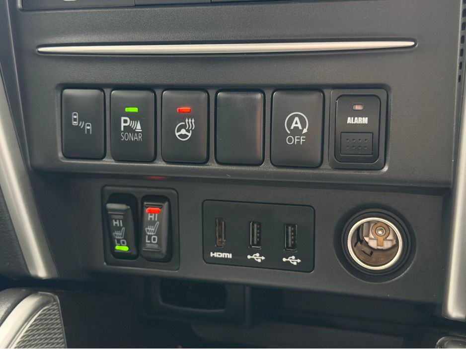 2020 Mitsubishi L200