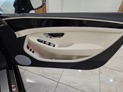 2025 Bentley Continental