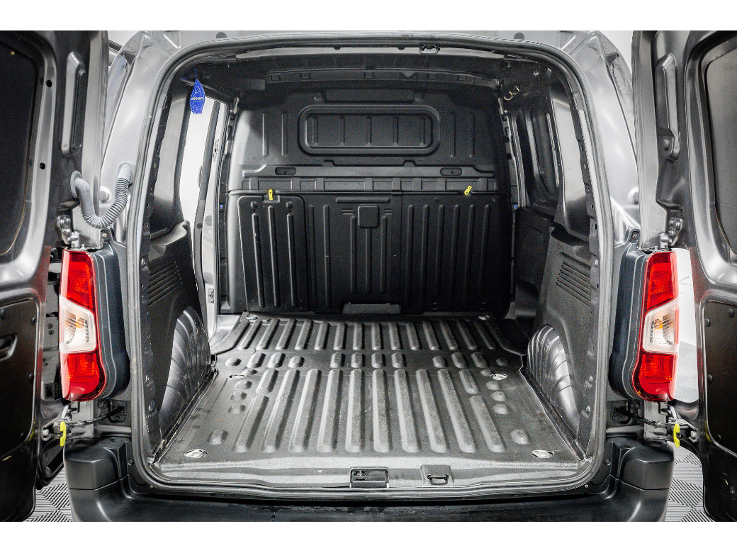 2023 Peugeot Partner