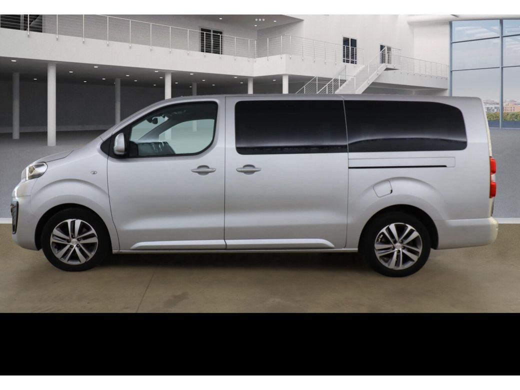 2018 Peugeot Traveller