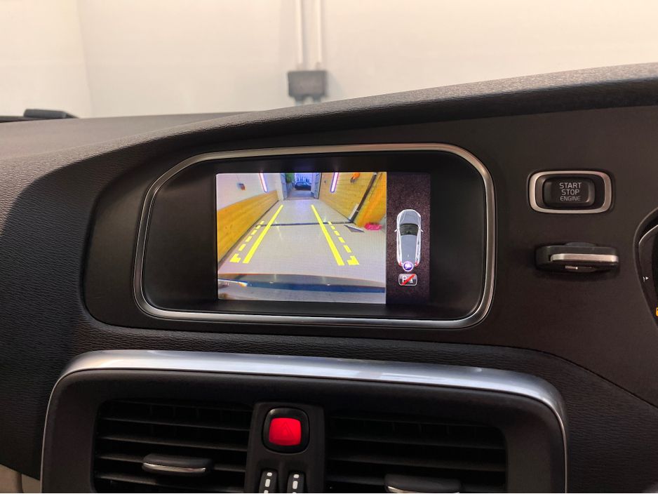 2017 Volvo V40