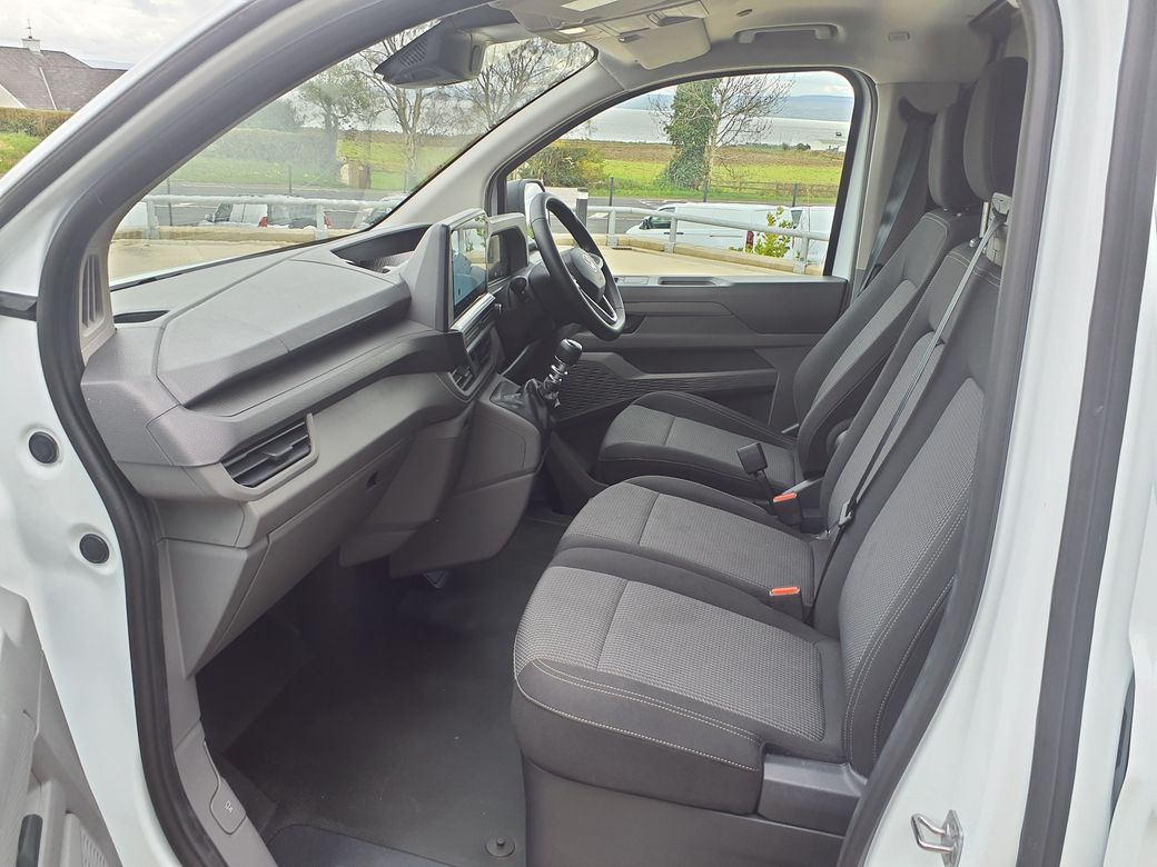 2025 Volkswagen Transporter