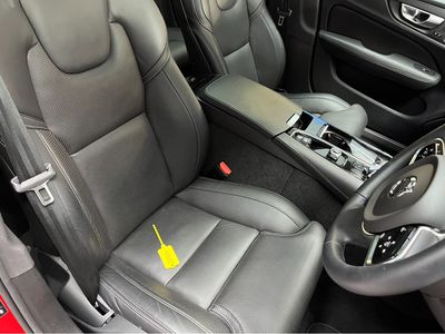 2024 Volvo V40