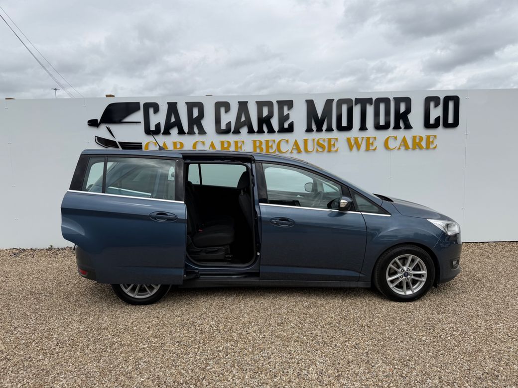2019 Ford Grand C-Max