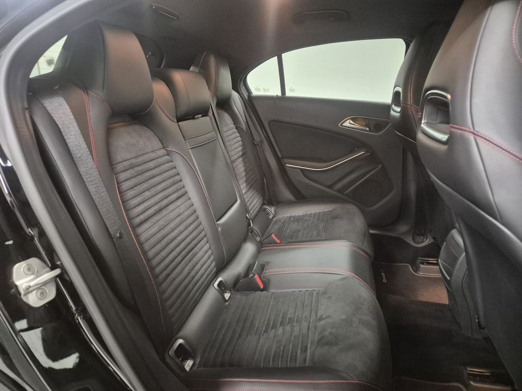 2013 Mercedes-Benz A 180