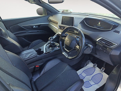 2018 Peugeot 5008