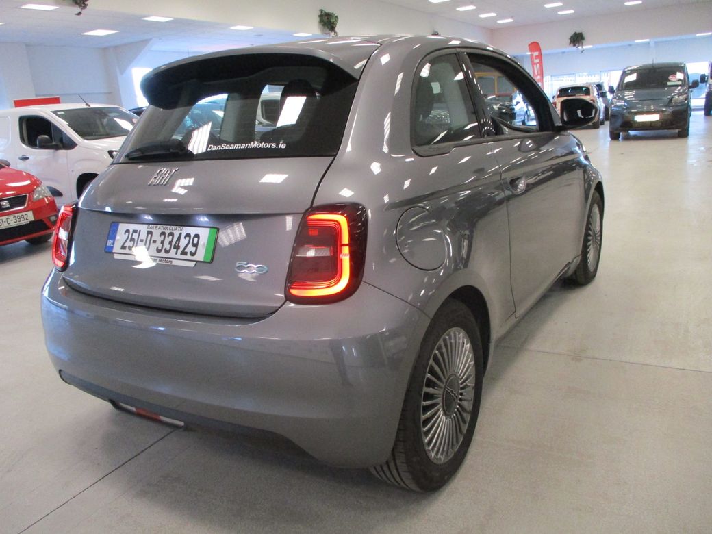 2025 Fiat 500e