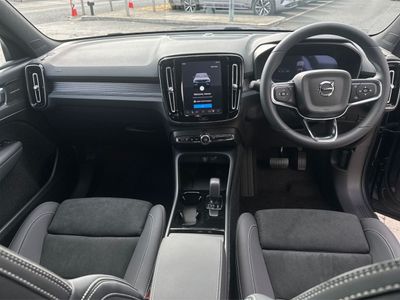 2026 Volvo EX40