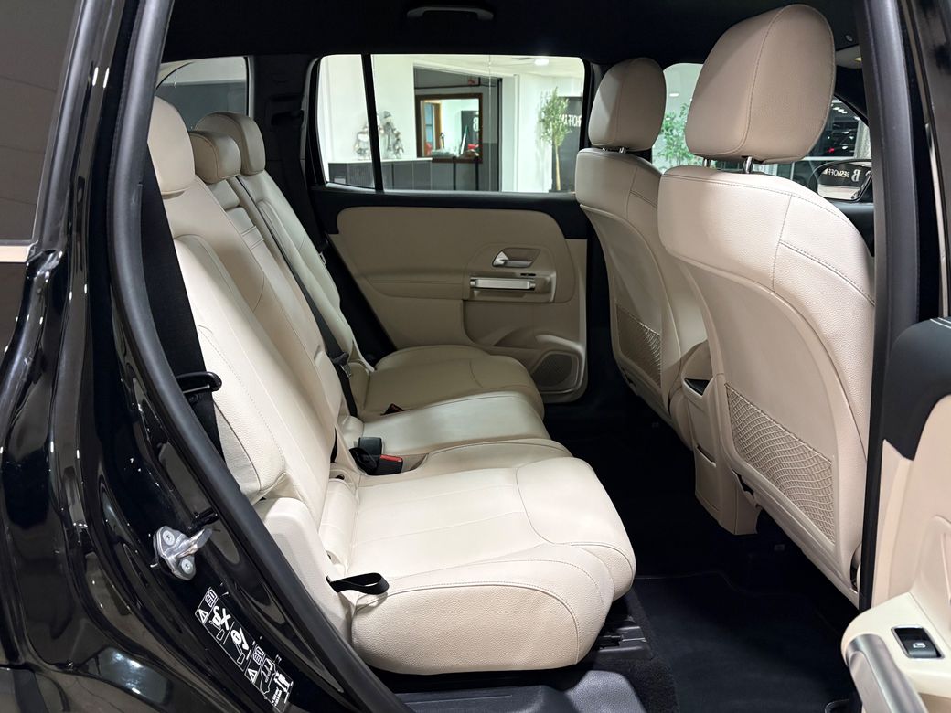 2023 Mercedes-Benz GLB Class