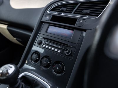 2016 Peugeot 5008