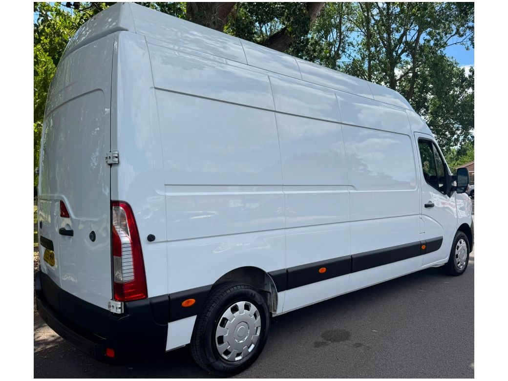 2023 Renault Master