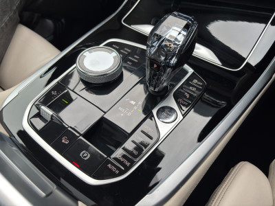 2021 BMW X7