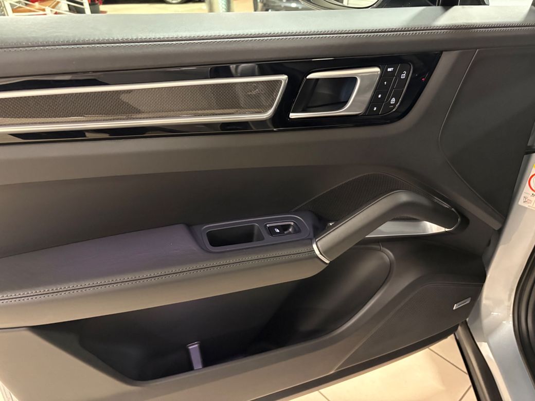 2022 Porsche Cayenne