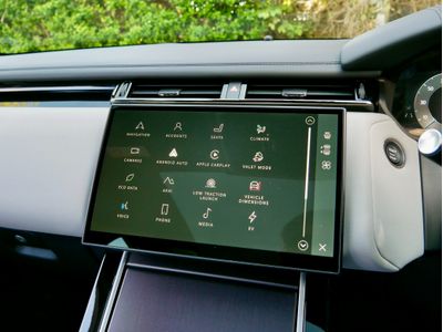 2025 Land Rover Range Rover Velar
