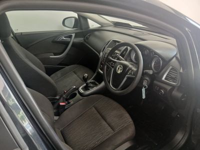 2014 Vauxhall Astra